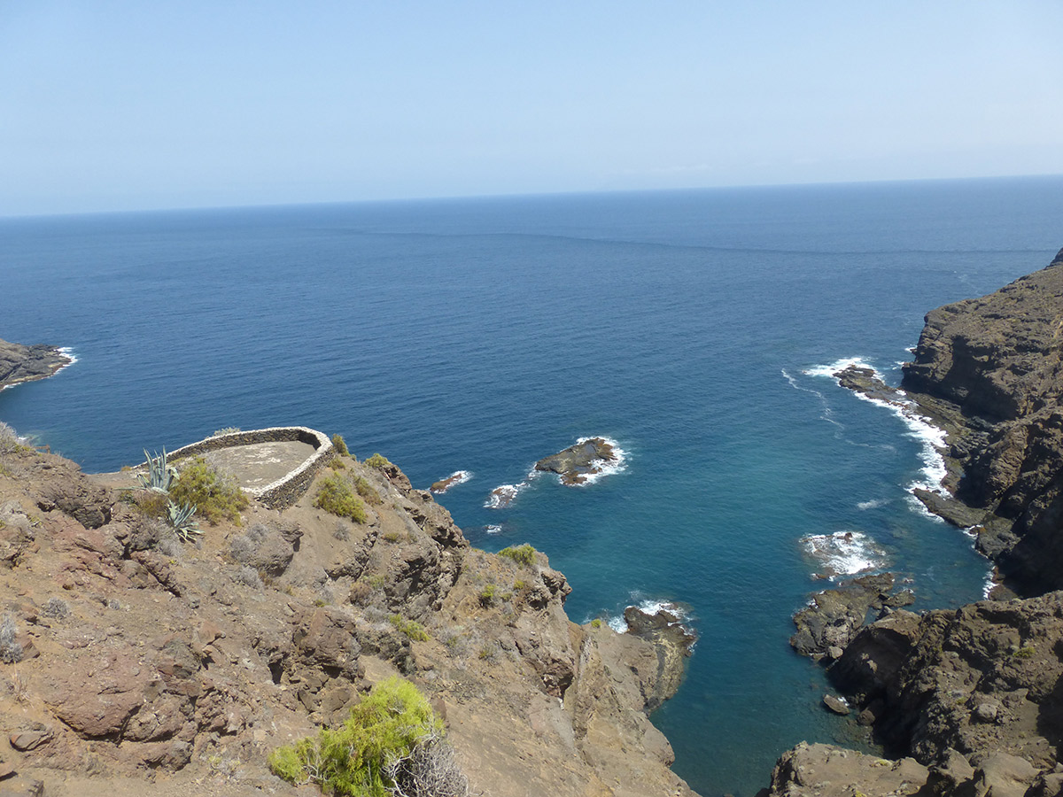 Blick hinunter zum Playa de la Caleta