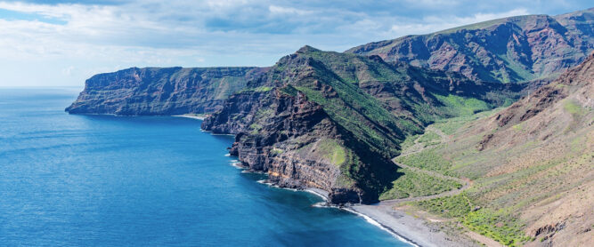 Blick auf den Playa de la Guancha auf La Gomera