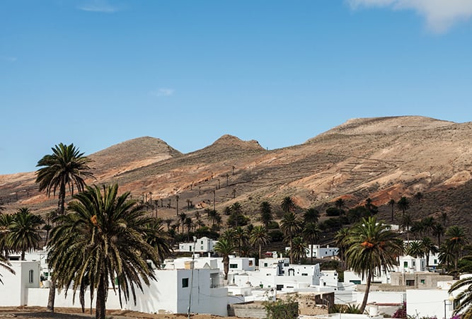 Blick auf die Häuser in Haría