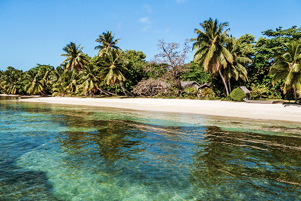 Strand auf der Insel Sainte-Marie, Madagaskar