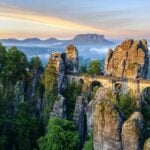Ausblick vom Malerweg auf die Bastei in der Sächsischen Schweiz