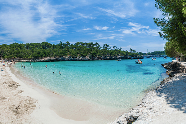 Der schöne Strand Cala Mondrago