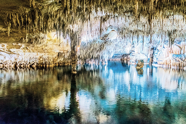 Der Lago Martel in der Drachenhöhle