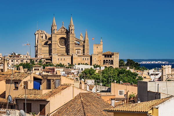 Aussicht von der Altstadt auf La Seu