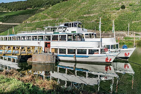 Passagierschiff auf der Mosel