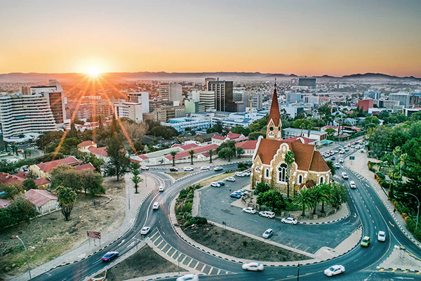 Namibias moderne Hauptstadt Windhoek