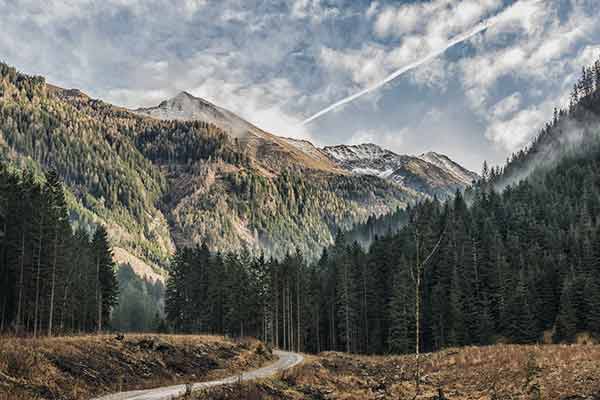 Straße zum Naturpark Sölktäler