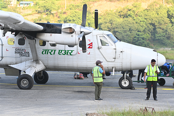 Flugzeug in Ramechhap