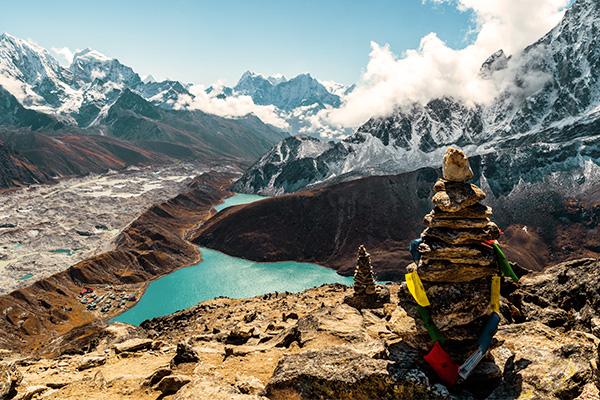 Blick auf das Dorf Gokyo am Gokyo-See