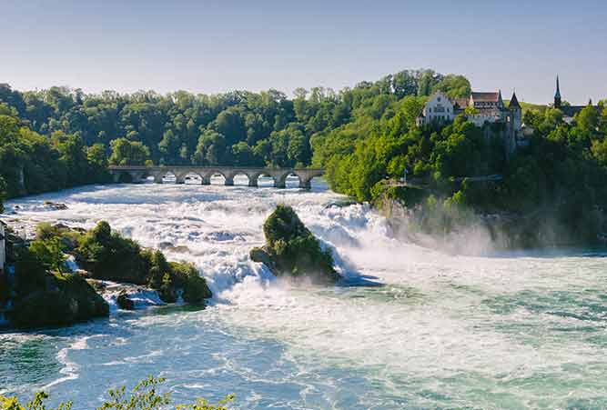 Der Rheinfall am Rheinradweg