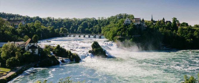 Der Rheinfall am Rheinradweg