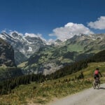 Radfahrerin in der Schweiz