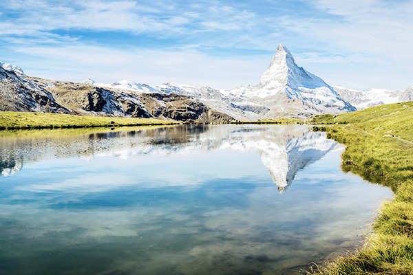 Matterhorn spiegelt sich im See