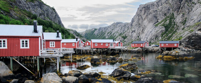 Das Fischerdorf Nusfjord auf den Lofoten