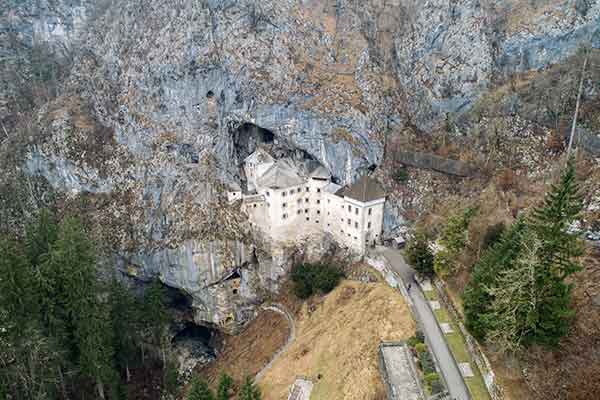 Höhlenburg Predjama