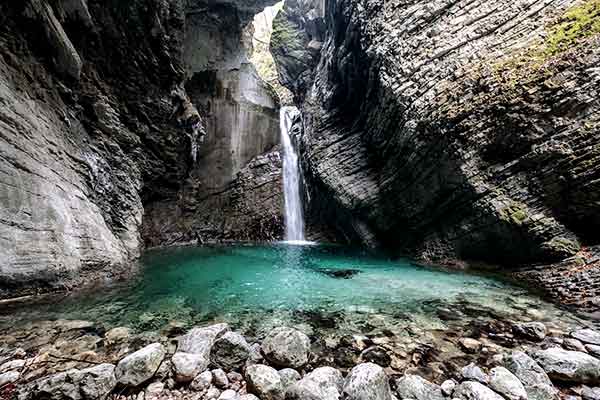 Der Wasserfall Veliki Kozjak