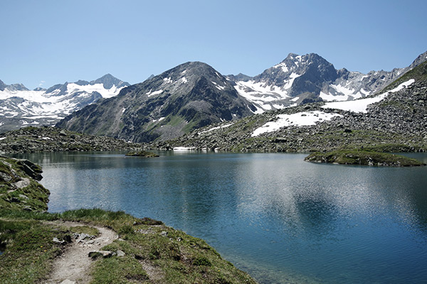 Der Mutterberger See auf dem Stubaier Höhenweg