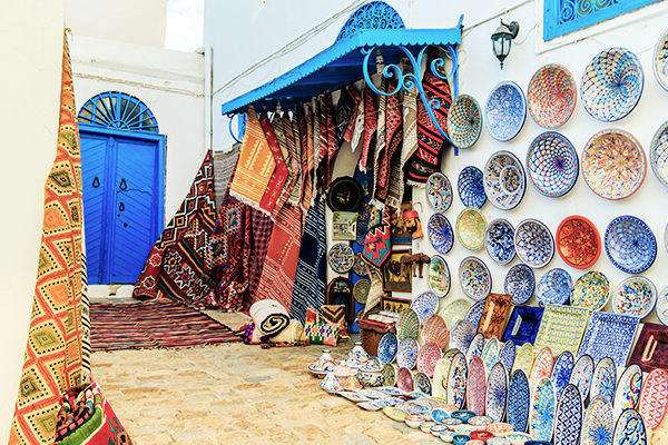 Ein Geschäft mit Souvenirs und Kunsthandwerk in Sidi Bou Said