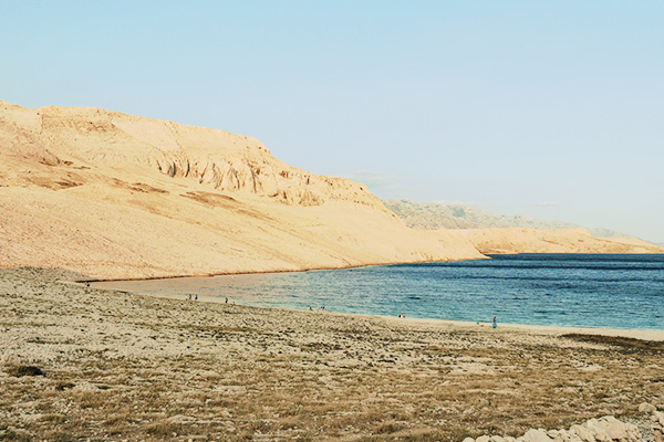 Blick auf den Aydarkul See in Usbekistan