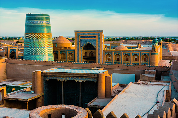 Ichan Qalʼа, der von Stadtmauern umgebene historische Stadtkern der Oasenstadt Chiwa