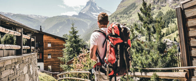 wanderer-alpen-zermatt-schweiz