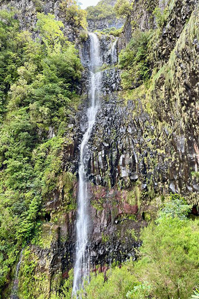 Wasserfall Cascata das 25 Fontes in Madeira