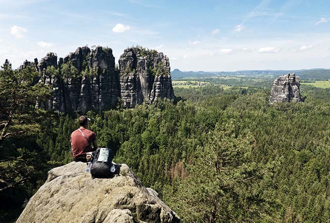 Wanderer in der Sächsischen Schweiz in Deutschland